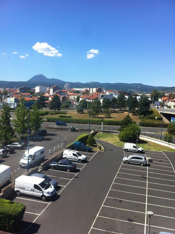 Ibis Clermont Ferrand Sud Herbet Dış mekan fotoğraf